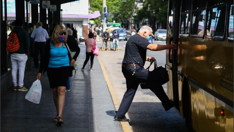 Cambios en recorridos y más bondis en la calle: mapa rosarino del nuevo transporte de pasajeros 
